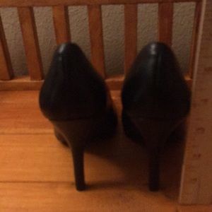 Nine West pumps